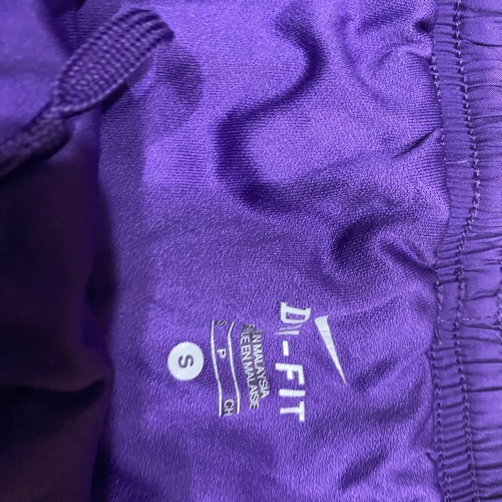 Nike Dri Fit Womens Running Shorts Purple Blue Trim Athletic Workout Small - Picture 3 of 4
